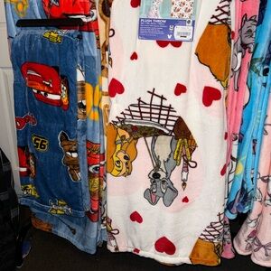 Disney Lady and the Tramp Heart Plush Blanket